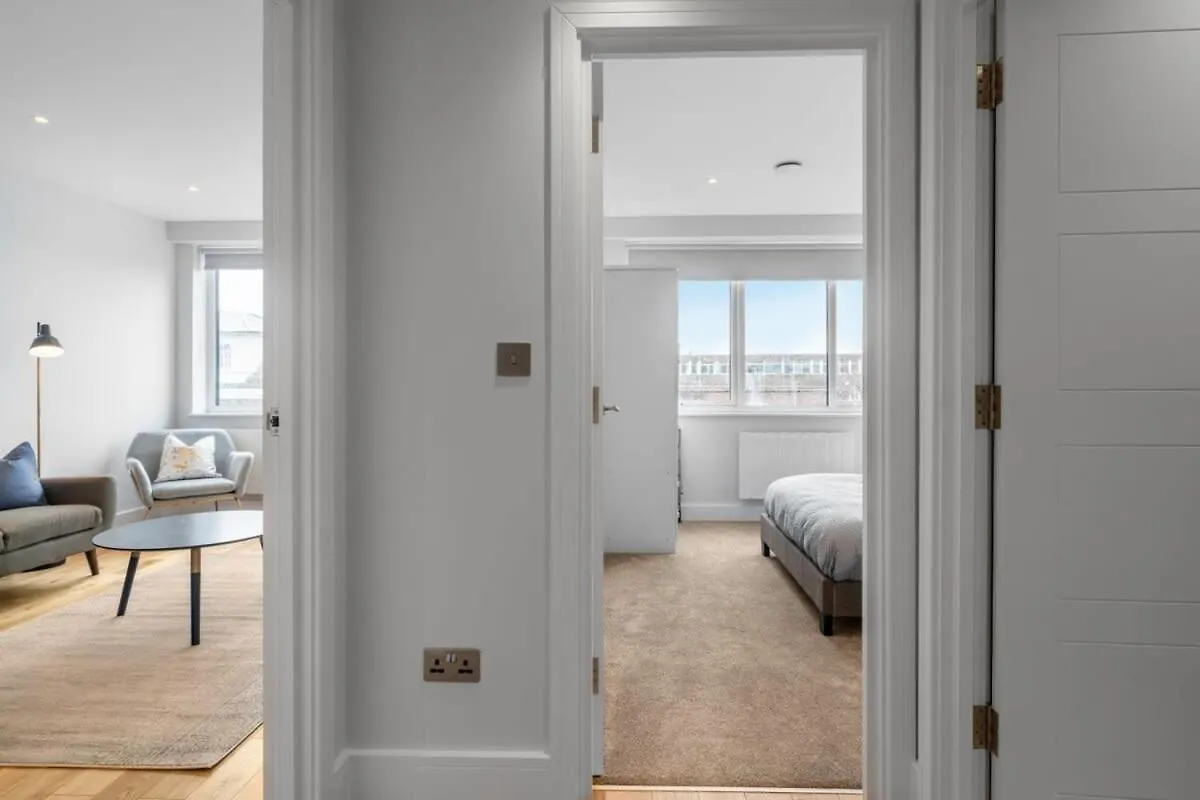 Lovely 1 Bedroom Apartment In The Heart Of Eastleigh